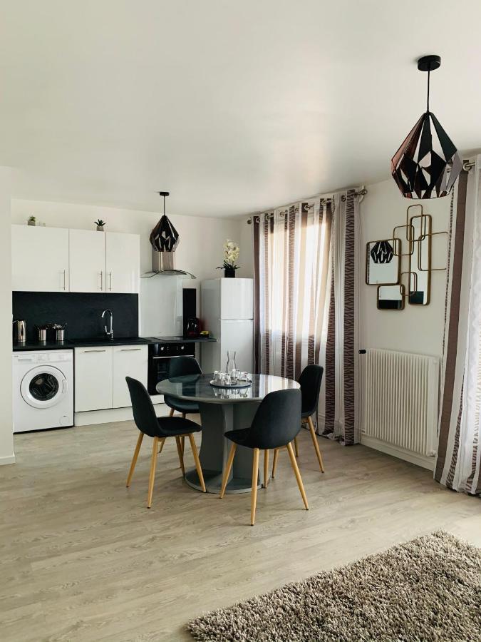 St Louis Appartement Roanne Bagian luar foto